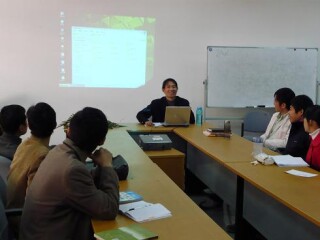 陆迪民同学与学院学生分享赴巴基斯坦留学经历