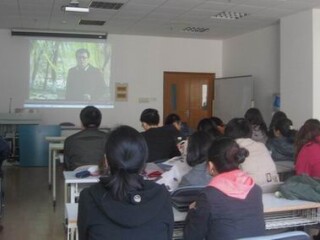 我院学生党支部召开党员组织生活会 