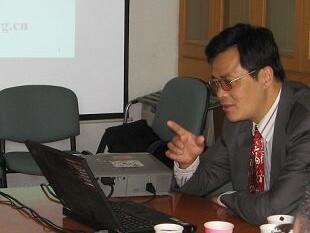中国社科院欧洲所副所长江时学教授到访俄中心