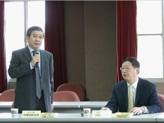 范军副校长率团访问政治大学