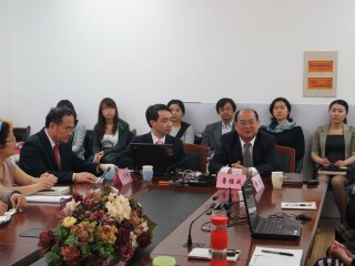 鲁桂成大使访问国关院