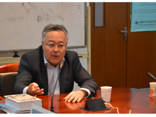哈萨克斯坦世界经济与政治研所所长Султан Акимбеков来访俄中心  