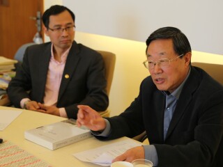 世纪之交中俄关系亲历记 于振起大使做客“大使讲坛”