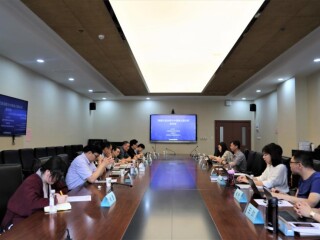 上海市俄罗斯东欧中亚学会举办“美俄元首会晤与中俄美大国关系”座谈会