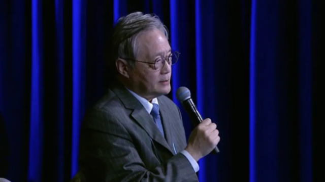 中心主任冯绍雷教授出席2025年瓦尔代俱乐部年会